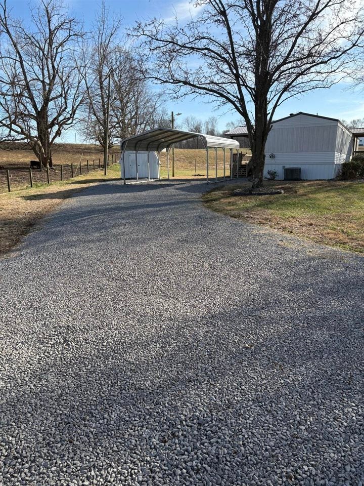 6218 Smiths Grove Road Scottsville, KY 42164 - Photo 5 of 9 Gallery Image 5