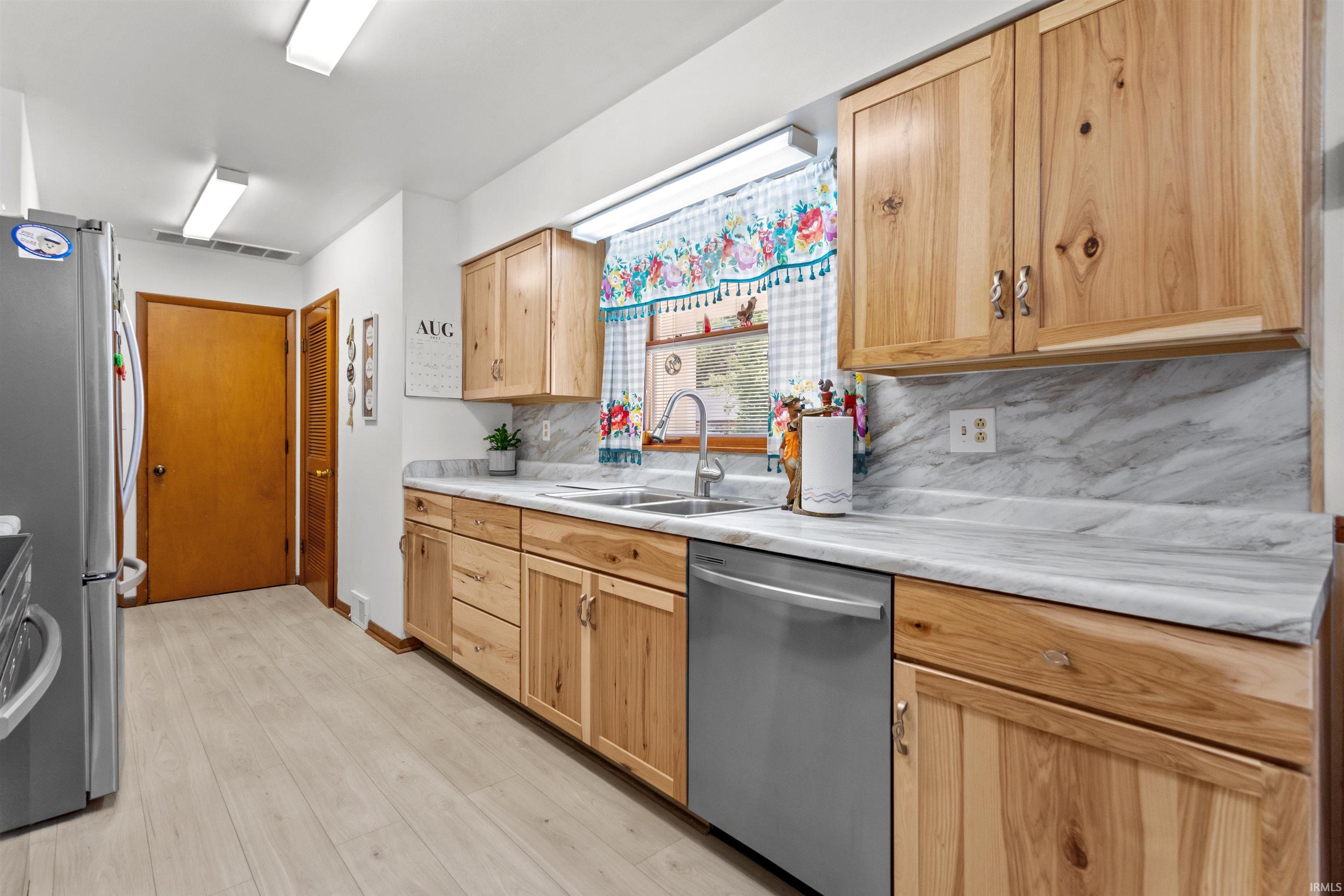 1908 Greytwig Drive Kokomo, IN 46902 - Photo 13 of 27