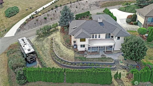 $975,000 | 1451 South Sloan Place, Camano Island, WA 98282