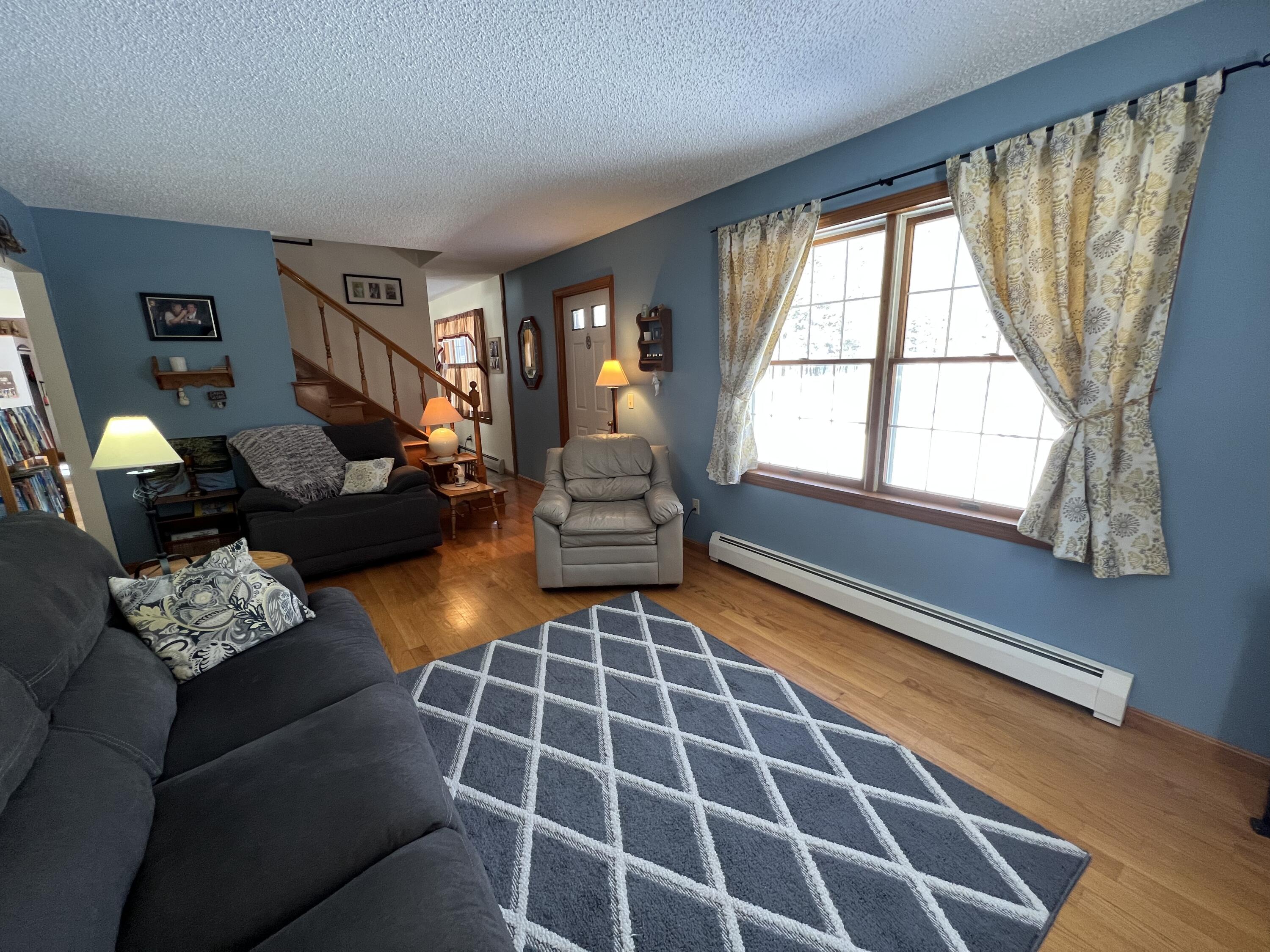 9 6 Rod Road Fairfield, ME 04937 - Photo 29 of 67 28 Living Room