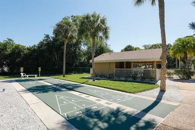 a view of a basketball court
