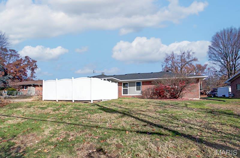212 Springdale Drive Belleville, IL 62223 - Photo 35 of 38 Gallery Image 35