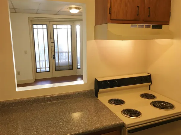 $1,687 | 610 Union Street, Unit 102, Manchester, NH 03104
