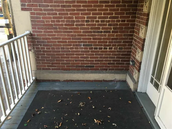 $1,687 | 610 Union Street, Unit 102, Manchester, NH 03104