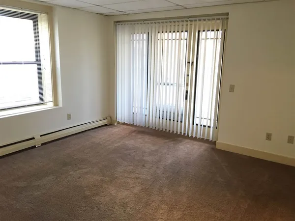 $1,687 | 610 Union Street, Unit 102, Manchester, NH 03104