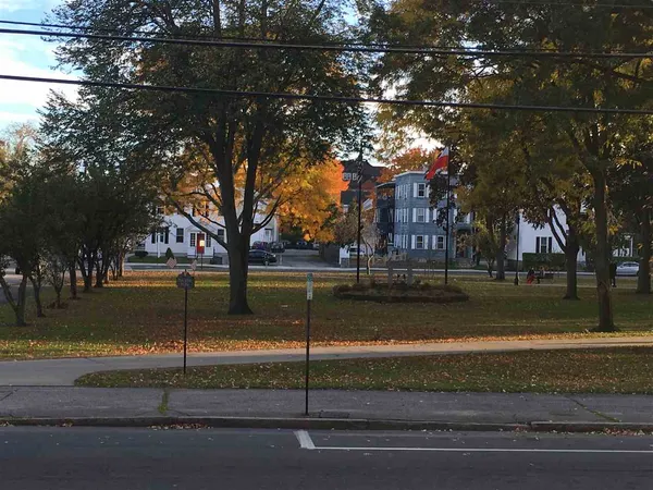 $1,687 | 610 Union Street, Unit 102, Manchester, NH 03104