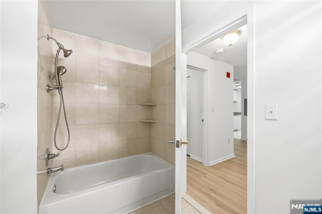 100 Old Palisade Road, Unit 1613 Fort Lee, NJ 07024 - Photo 24 of 35