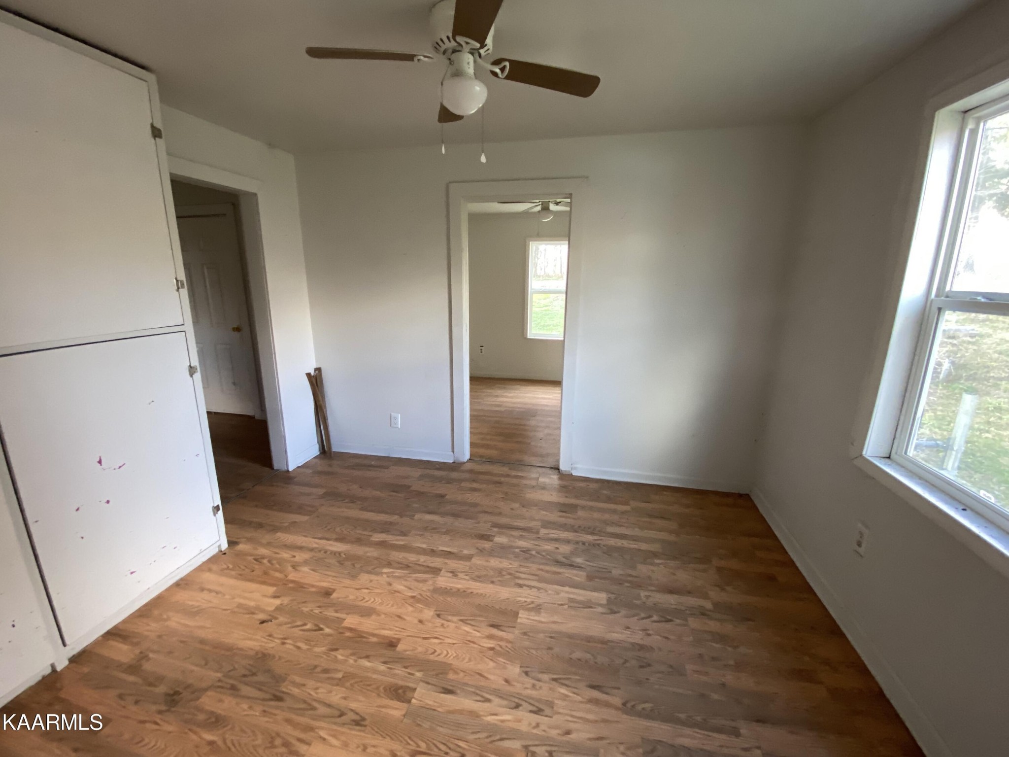 436 Fox Creek Road Crossville, TN 38571 - Photo 13 of 22 an empty room with windows and closet