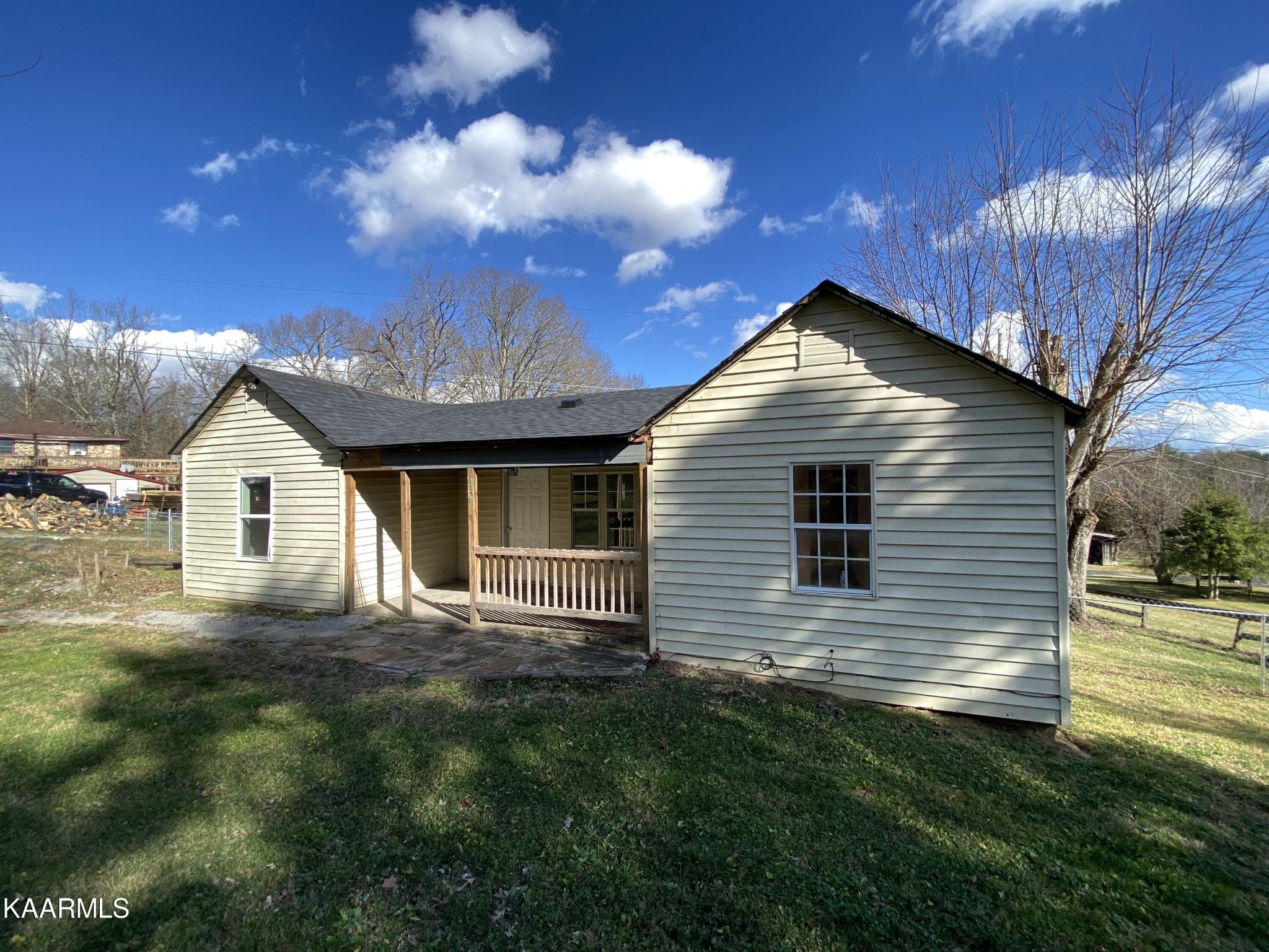 436 Fox Creek Road Crossville, TN 38571 - Photo 2 of 22 a view of a house with a yard