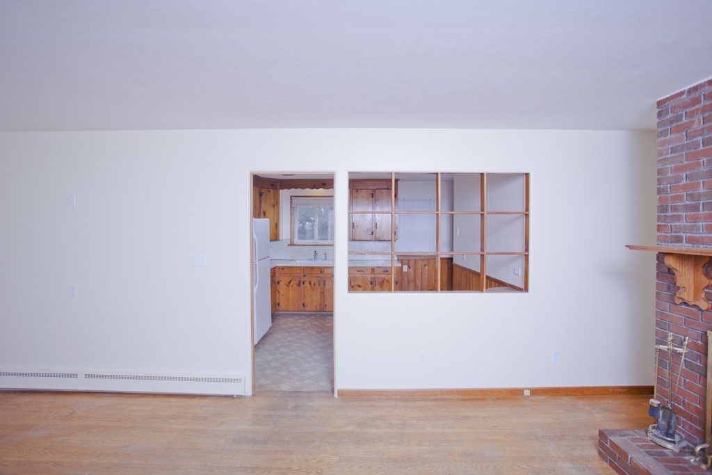 304 Westfield Road Holyoke, MA 01040 - Photo 10 of 21 Gallery Image 10