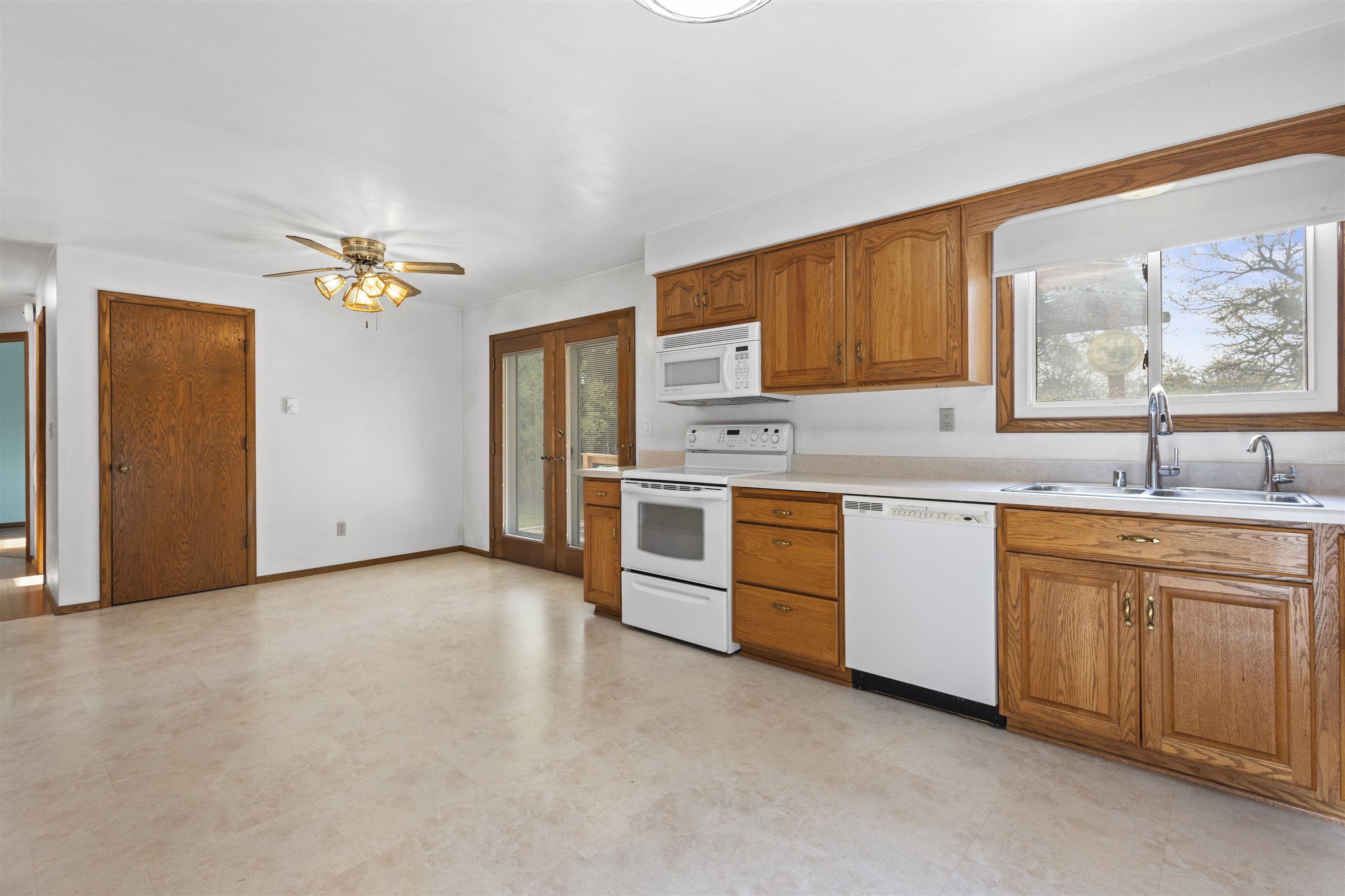 6911 Fahley Road Oshkosh, WI 54904 - Photo 32 of 62
