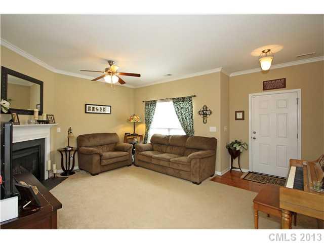 1913 Summit Ridge Lane Kannapolis, NC 28083 - Photo 3 of 15 Gallery Image 3