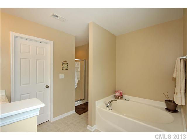 1913 Summit Ridge Lane Kannapolis, NC 28083 - Photo 6 of 15 Gallery Image 6