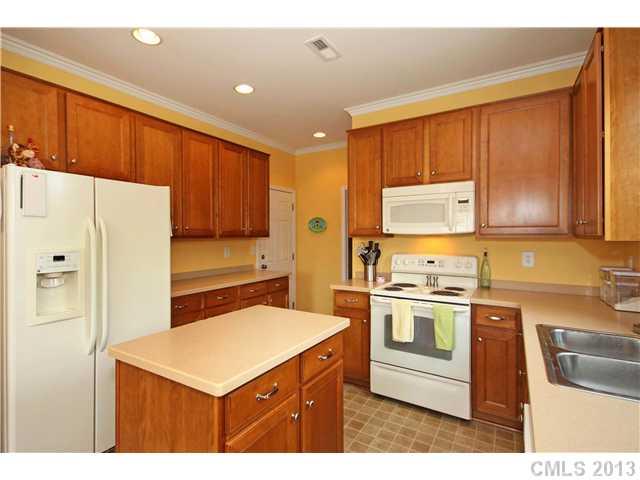 1913 Summit Ridge Lane Kannapolis, NC 28083 - Photo 8 of 15 Gallery Image 8