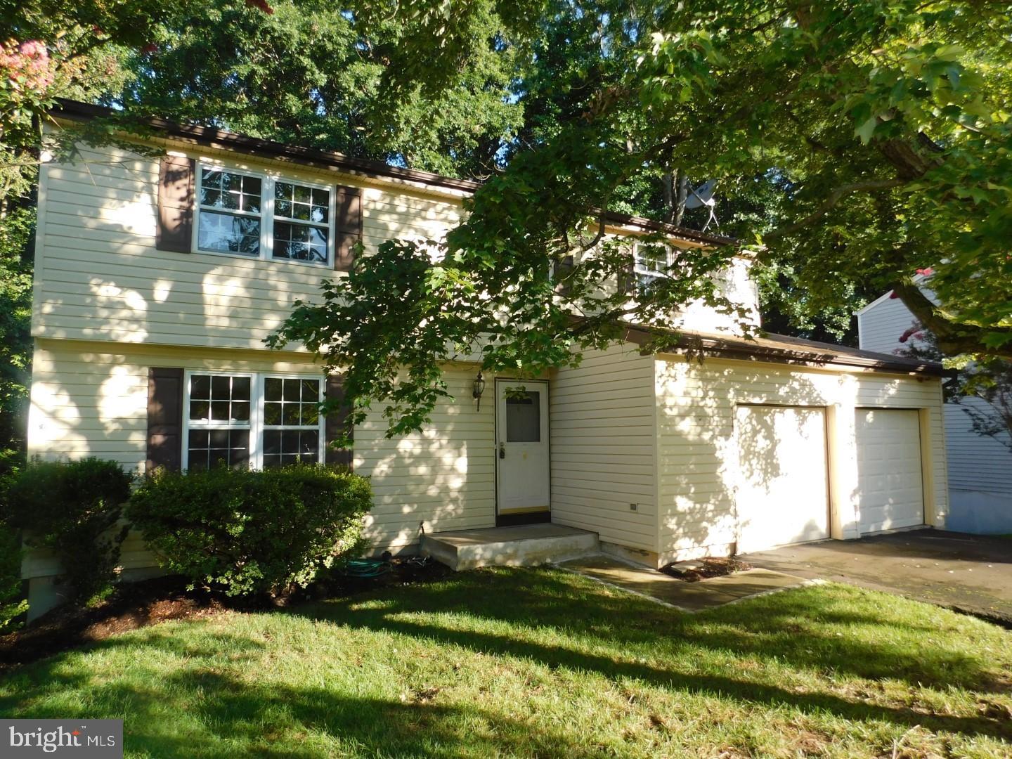 8488 Magic Tree Court Springfield, VA 22153 - Photo 1 of 29 Gallery Image 1