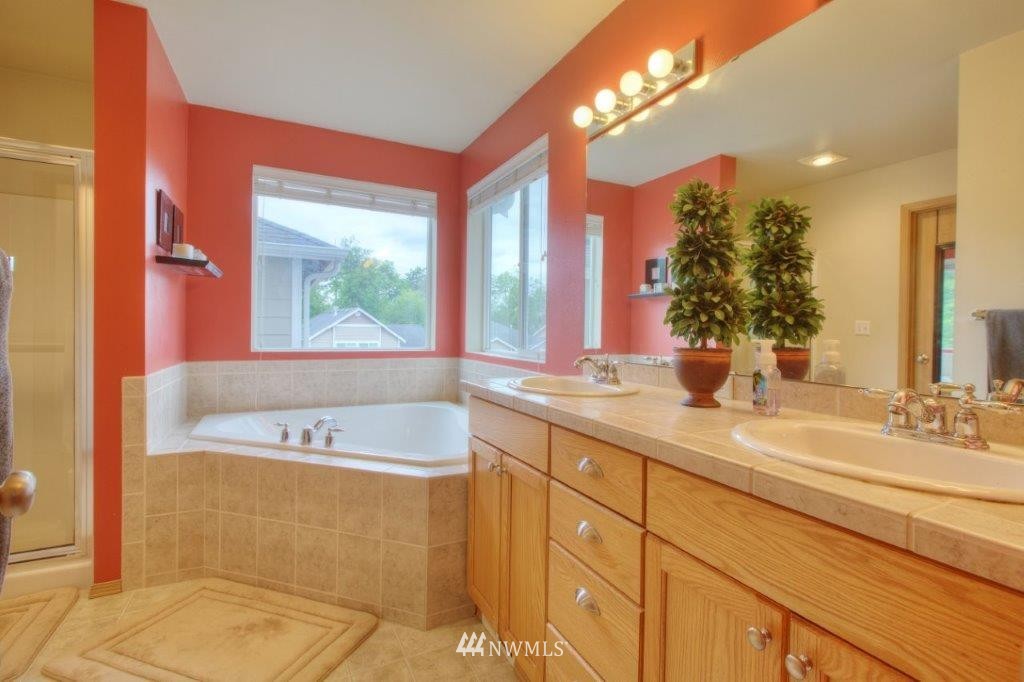 19304 24th Avenue Southeast Bothell, WA 98012 - Photo 12 of 21 Gallery Image 12