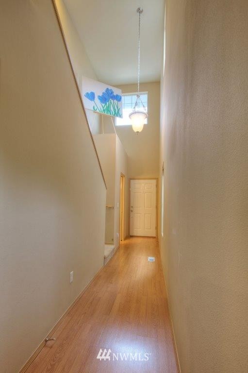 19304 24th Avenue Southeast Bothell, WA 98012 - Photo 4 of 21 Gallery Image 4
