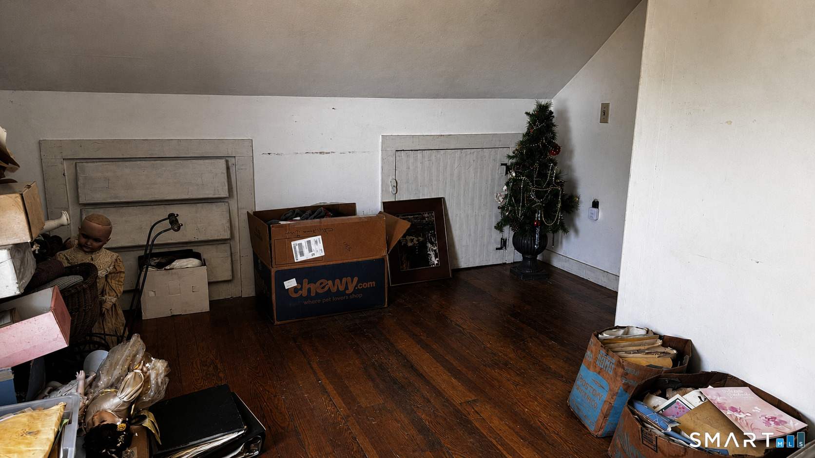 136 Norwich-Lebanon Road Franklin, CT 06254 - Photo 33 of 35 Spacious bedroom with exposed beams and ample room for furnishings.