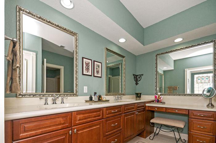 2198 Hermosa Road Boca Raton, FL 33486 - Photo 11 of 28 Master Bathroom