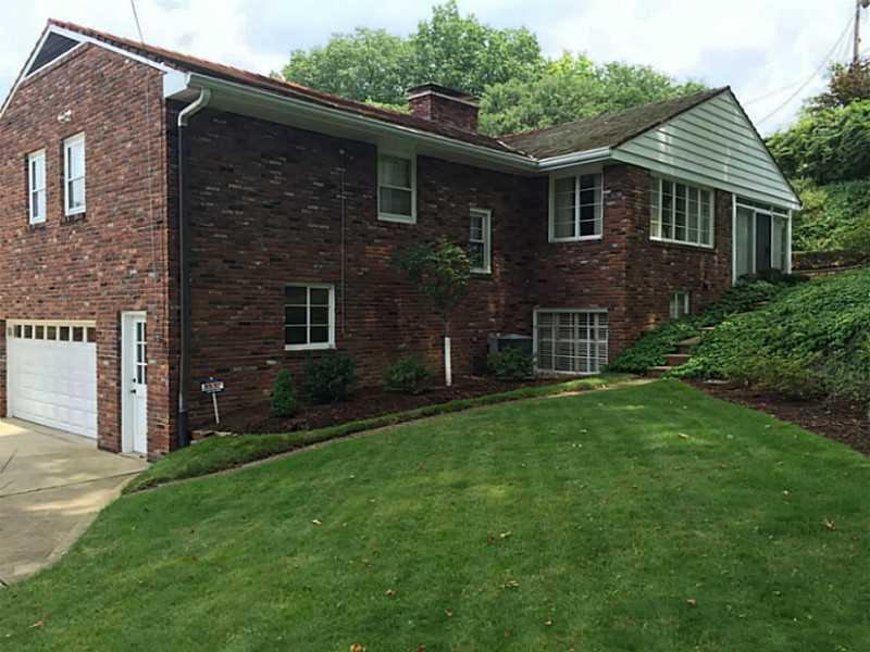 701 Pinetree Road Mt. Lebanon, PA 15243 - Photo 25 of 25 Exterior Back.