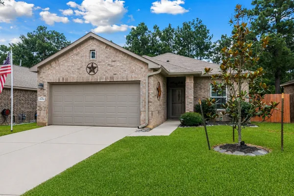 $2,000 | 18682 Legend Oaks Drive, Magnolia, TX 77355