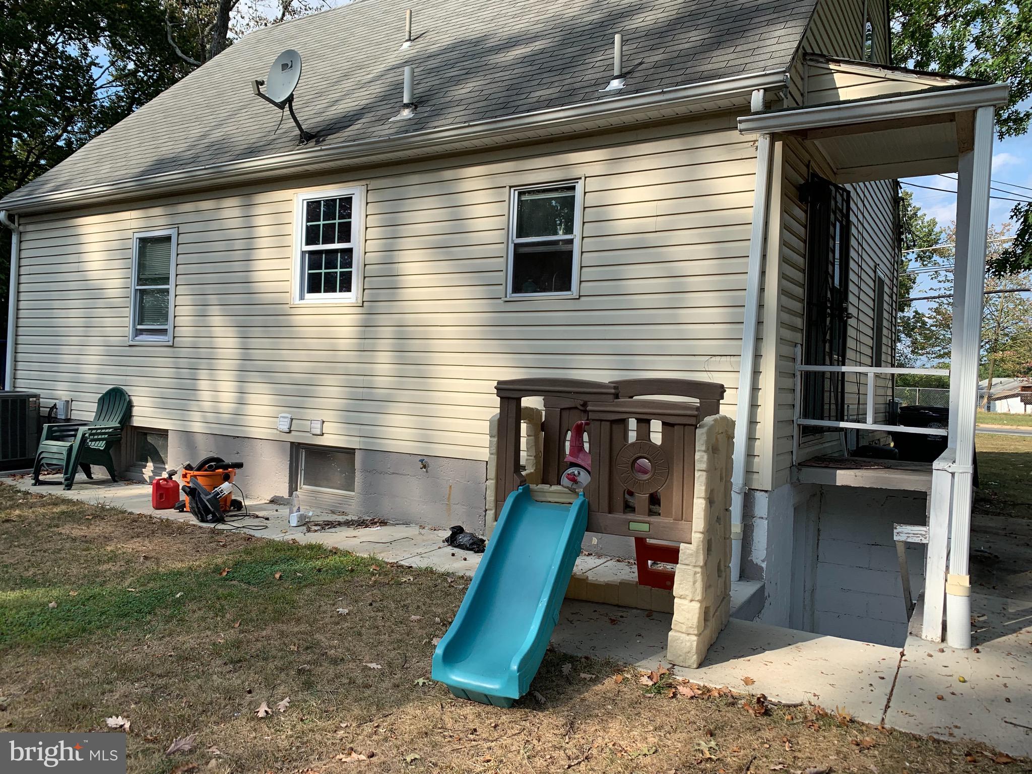 4907 Wheeler Road Oxon Hill, MD 20745 - Photo 2 of 24 Gallery Image 2