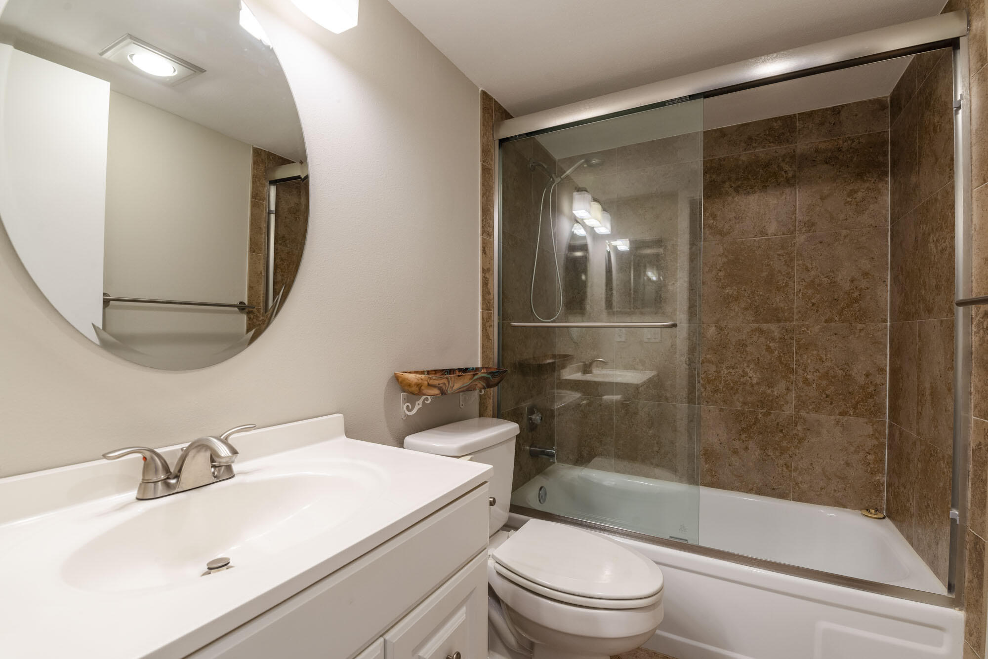 1078 Guildford East, Unit E Boca Raton, FL 33434 - Photo 12 of 14 _IMG4004