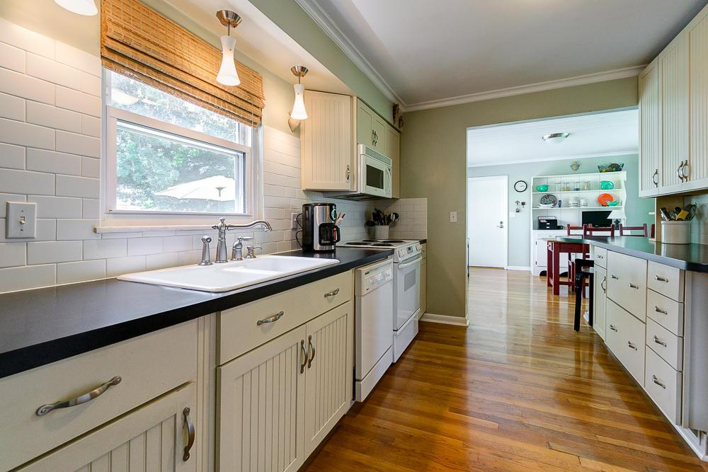 3161 Brandon Road Columbus, OH 43221 - Photo 6 of 31 Gallery Image 6