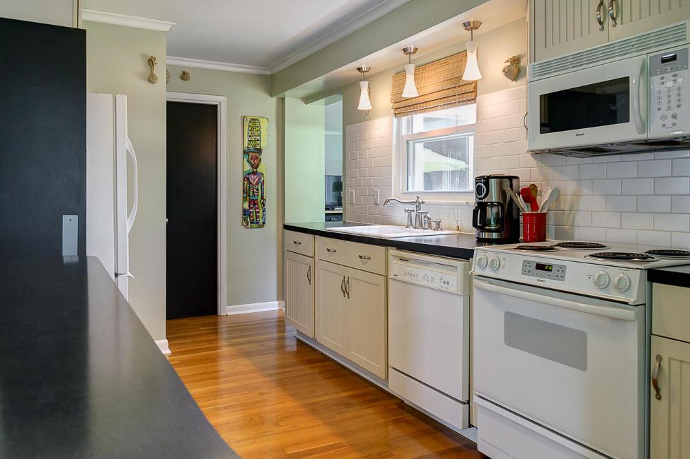 3161 Brandon Road Columbus, OH 43221 - Photo 9 of 31 Gallery Image 9