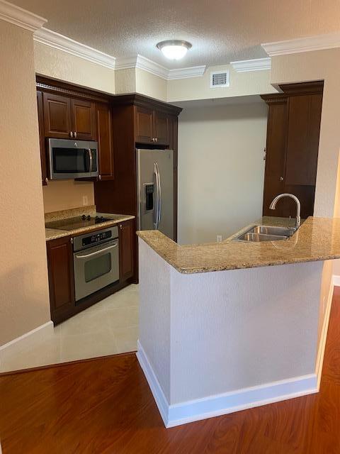 2211 Renaissance Way, Unit 211 Boynton Beach, FL 33426 - Photo 5 of 17 Kitchen 2