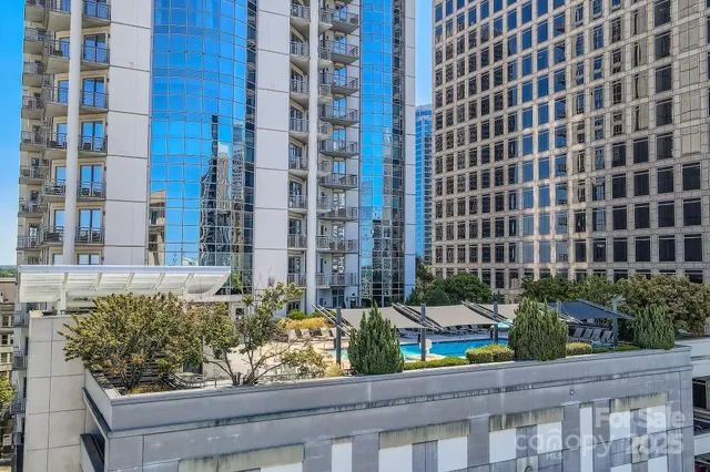 $359,990 | 333 West Trade Street, Unit 905, Charlotte, NC 28202