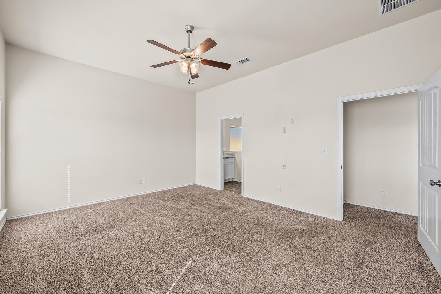 7027 37th Street Lubbock, TX 79407 - Photo 12 of 36 a view of an empty room