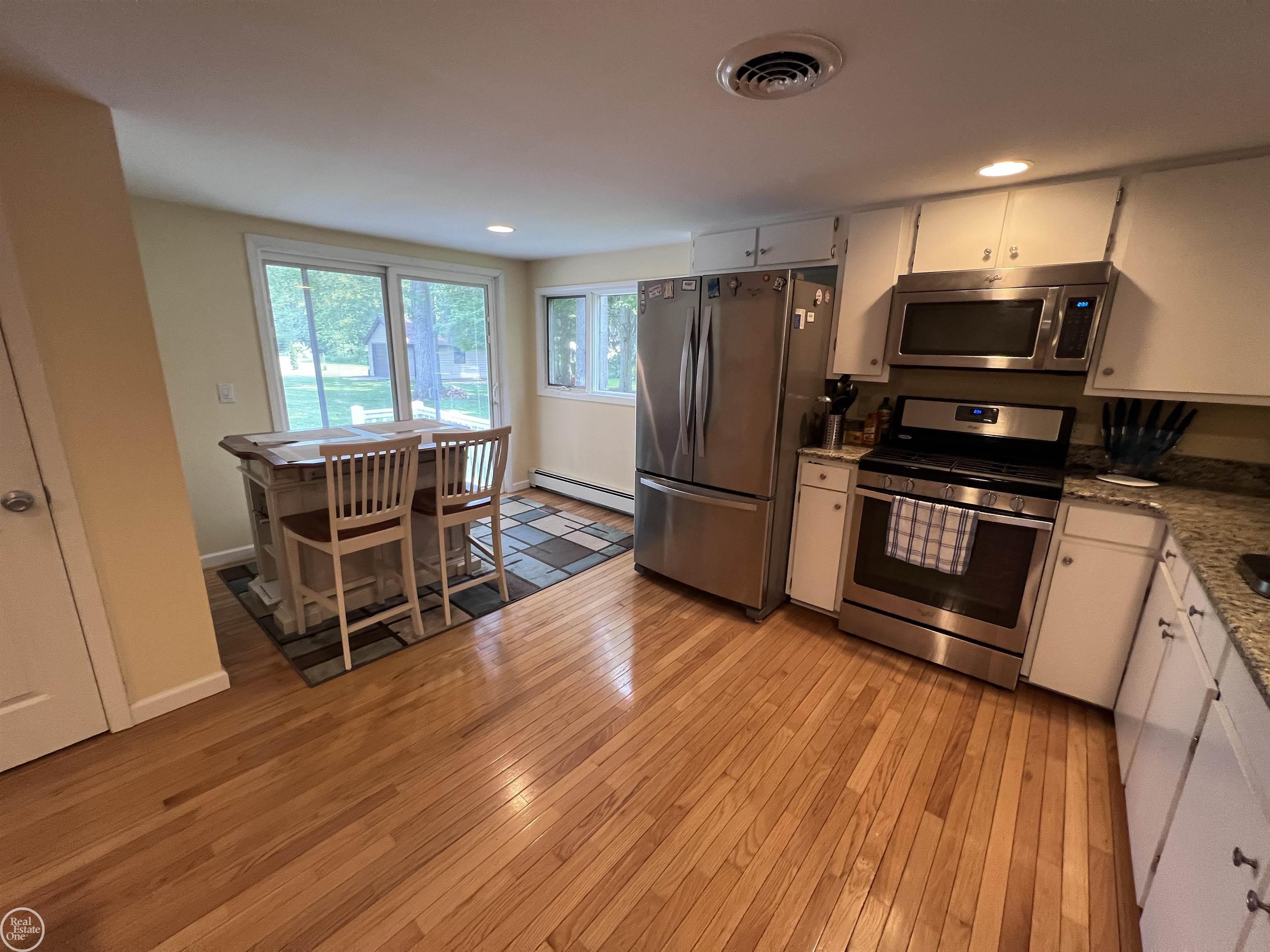 3908 State Road Fort Gratiot, MI 48059 - Photo 14 of 33