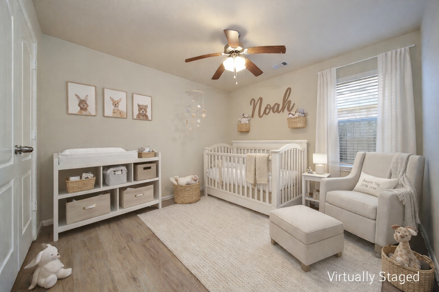19134 Painted Boulevard Porter, TX 77365 - Photo 29 of 34 a bedroom with furniture and a chandelier