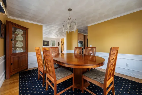 $899,900 | 47 Wooded Grove Circle, South Kingstown, RI 02892