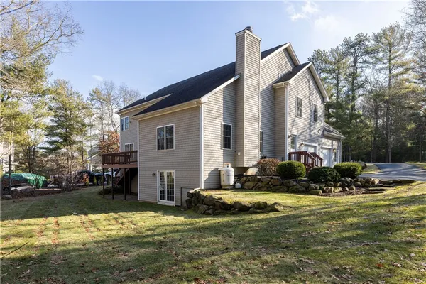 $899,900 | 47 Wooded Grove Circle, South Kingstown, RI 02892