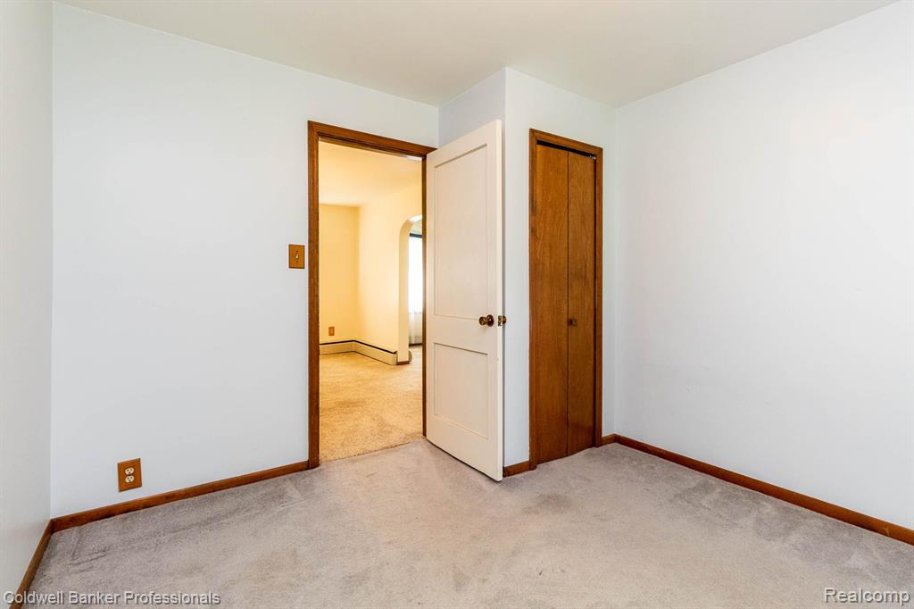 520 Willard Avenue Rochester Hills, MI 48307 - Photo 24 of 36