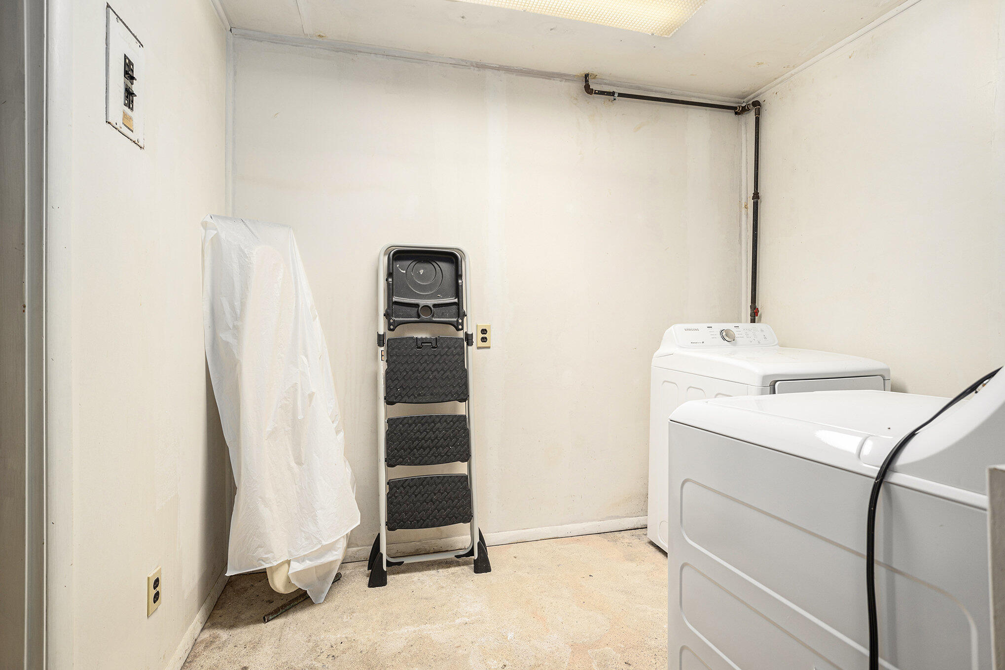 15313 Doster Road Plainwell, MI 49080 - Photo 15 of 18 015_file_660