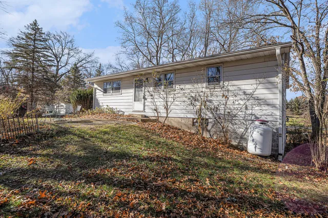 $190,000 | 15313 Doster Road, Plainwell, MI 49080