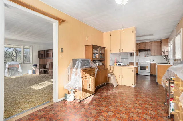 $190,000 | 15313 Doster Road, Plainwell, MI 49080