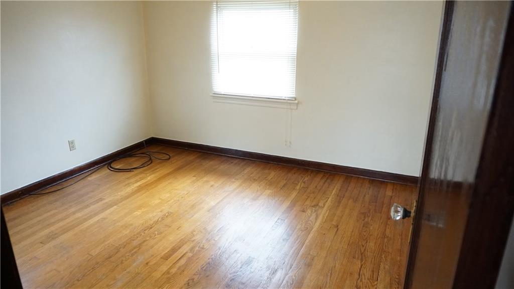 2708 Middletown Road Crafton Heights, PA 15205 - Photo 12 of 25 Gallery Image 12