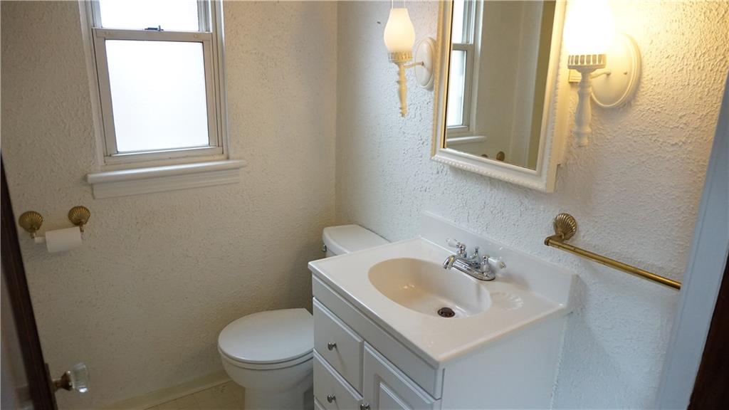 2708 Middletown Road Crafton Heights, PA 15205 - Photo 13 of 25 Gallery Image 13