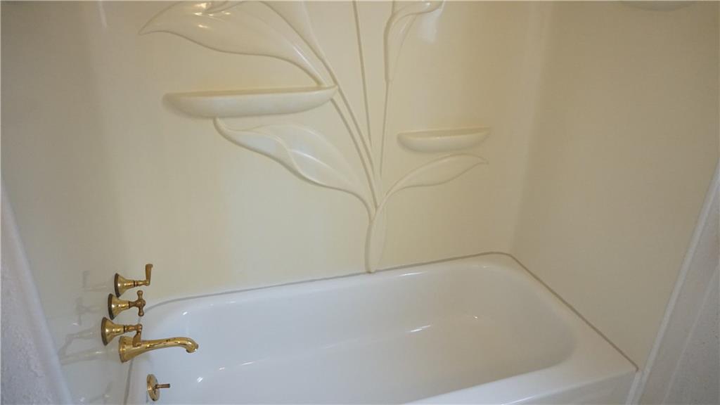 2708 Middletown Road Crafton Heights, PA 15205 - Photo 14 of 25 Gallery Image 14