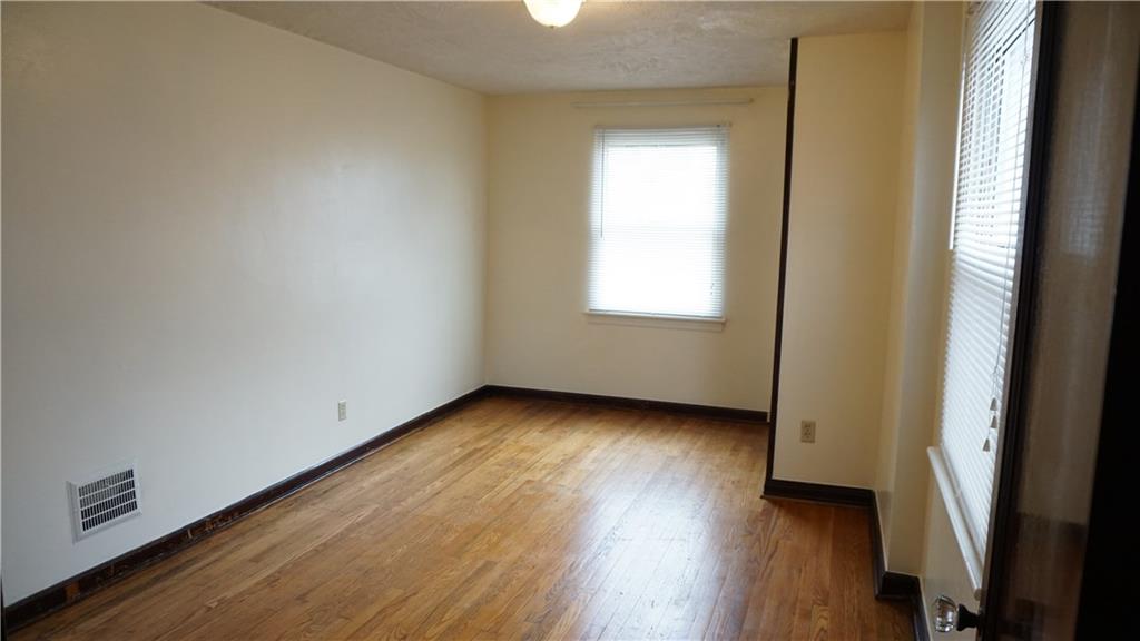 2708 Middletown Road Crafton Heights, PA 15205 - Photo 16 of 25 Gallery Image 16
