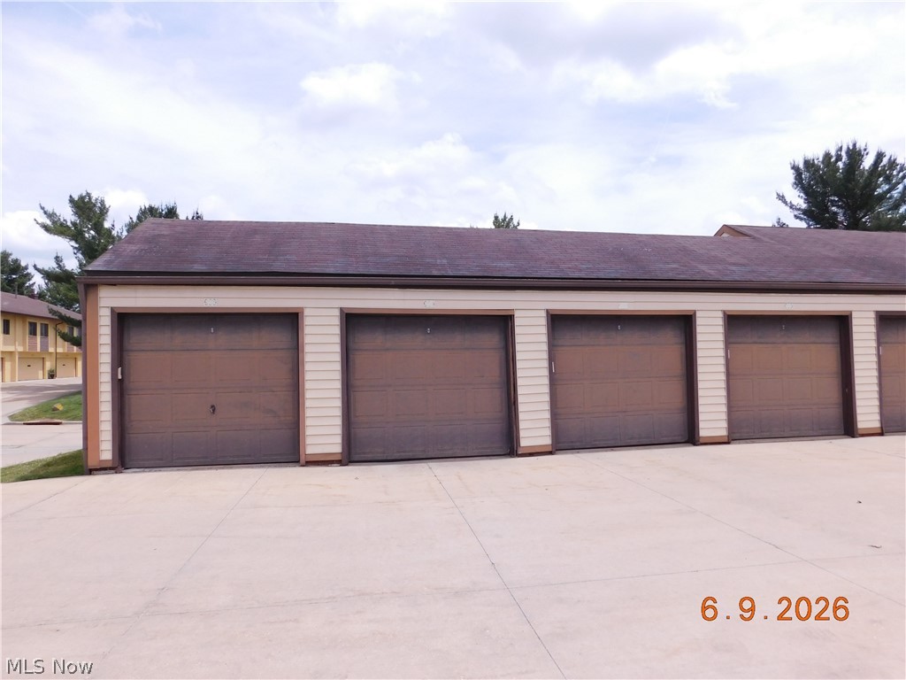 934 Hampton Ridge Drive Akron, OH 44313 - Photo 42 of 47