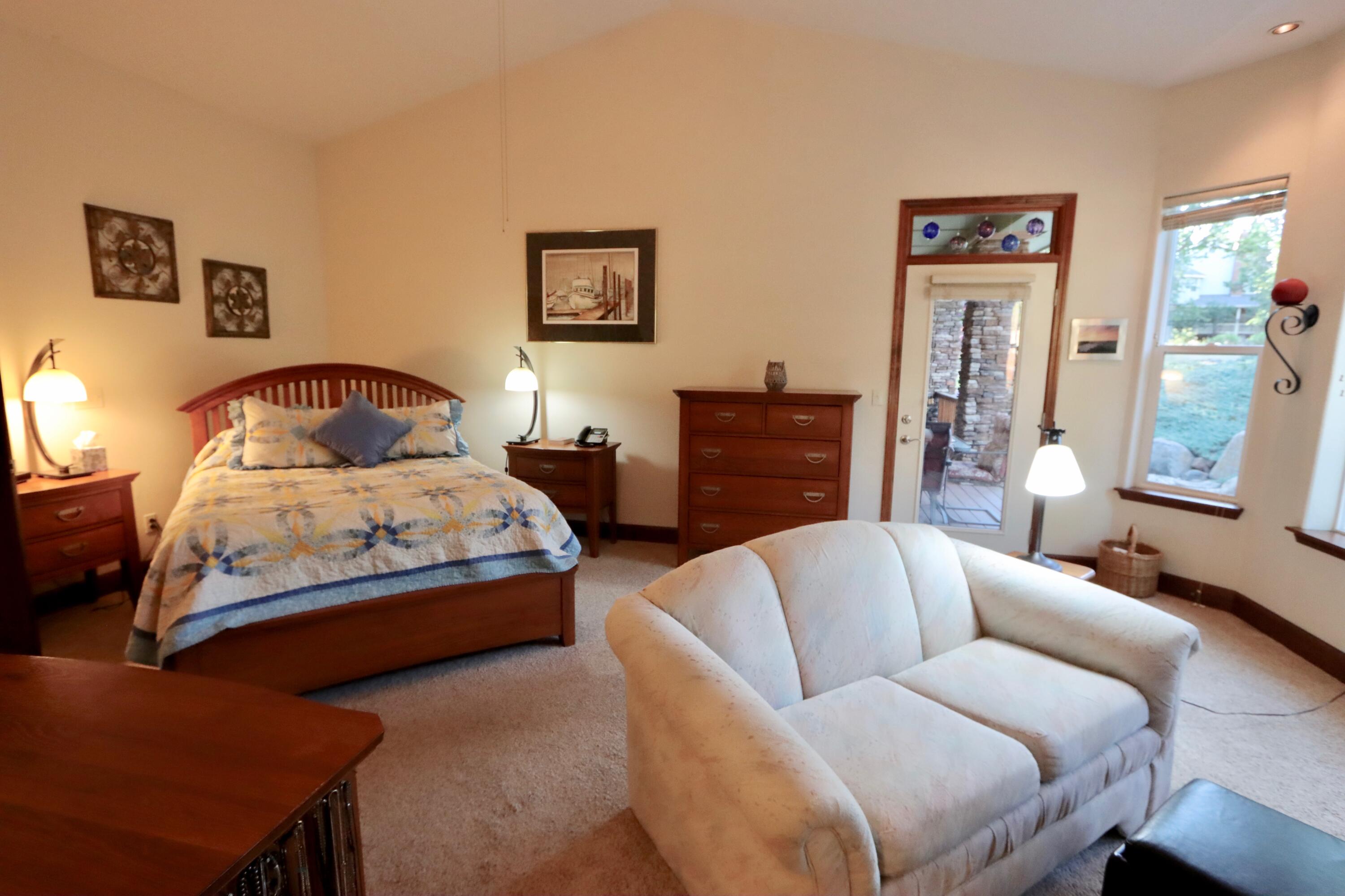 10537 Kestrel Road Klamath Falls, OR 97601 - Photo 19 of 46 IMG_1575