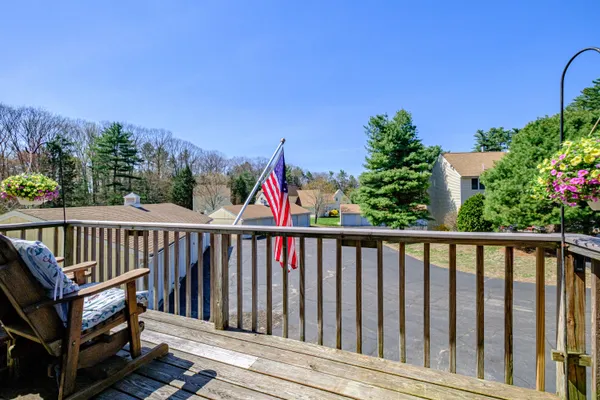$669,900 | 56 Hydrangea Circle, Unit 10, Naples, ME 04055