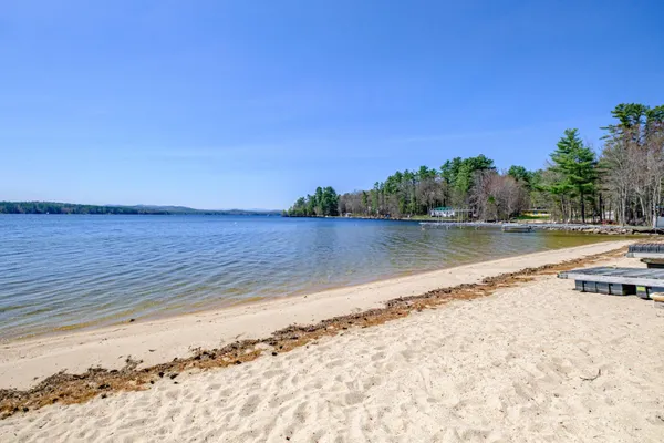 $669,900 | 56 Hydrangea Circle, Unit 10, Naples, ME 04055