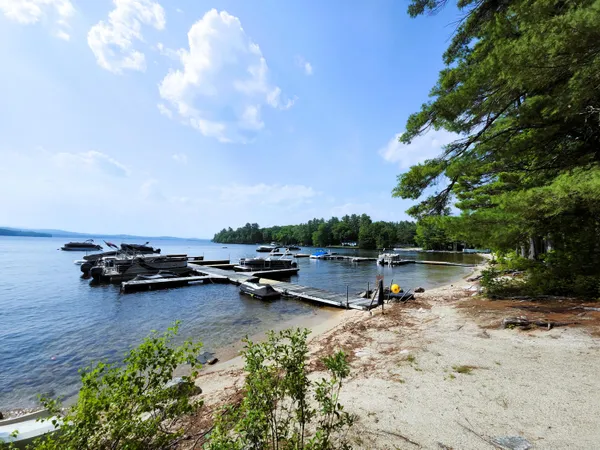 $669,900 | 56 Hydrangea Circle, Unit 10, Naples, ME 04055