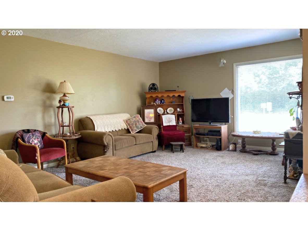4851 Bailey Road Northeast Keizer, OR 97303 - Photo 5 of 19
